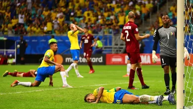 Brasil come&ccedil;ou com tudo, mas terminou sem nada: sem gols e com vaias contra Venezuela
