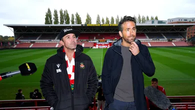 Pol&ecirc;mico CT do Wrexham sofre invas&atilde;o de ladr&otilde;es e at&eacute; trator &eacute; roubado