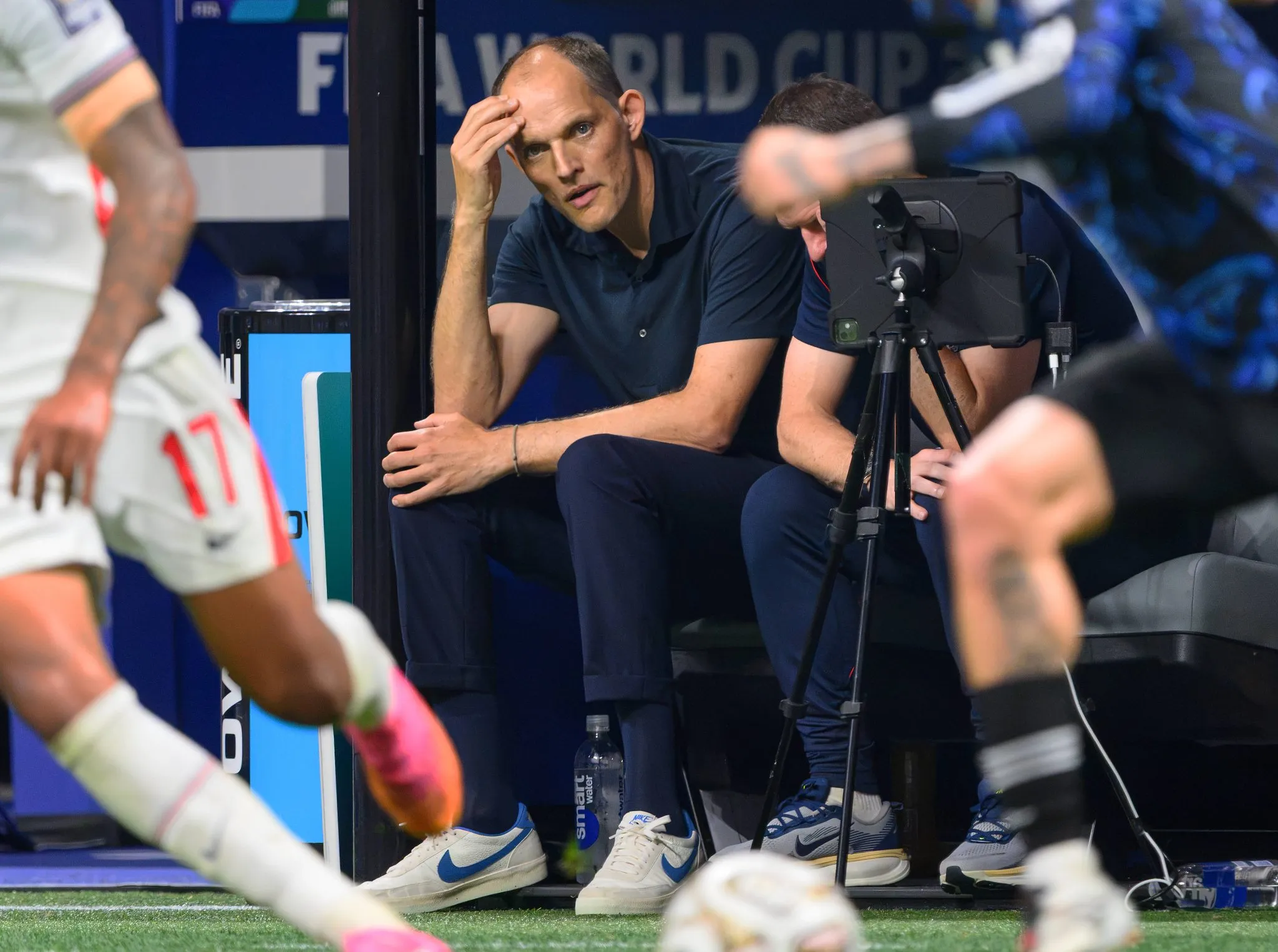 T&eacute;cnico da Inglaterra, Thomas Tuchel durante jogo contra a Argentina (Foto: IMAGO / Mark Pain)
