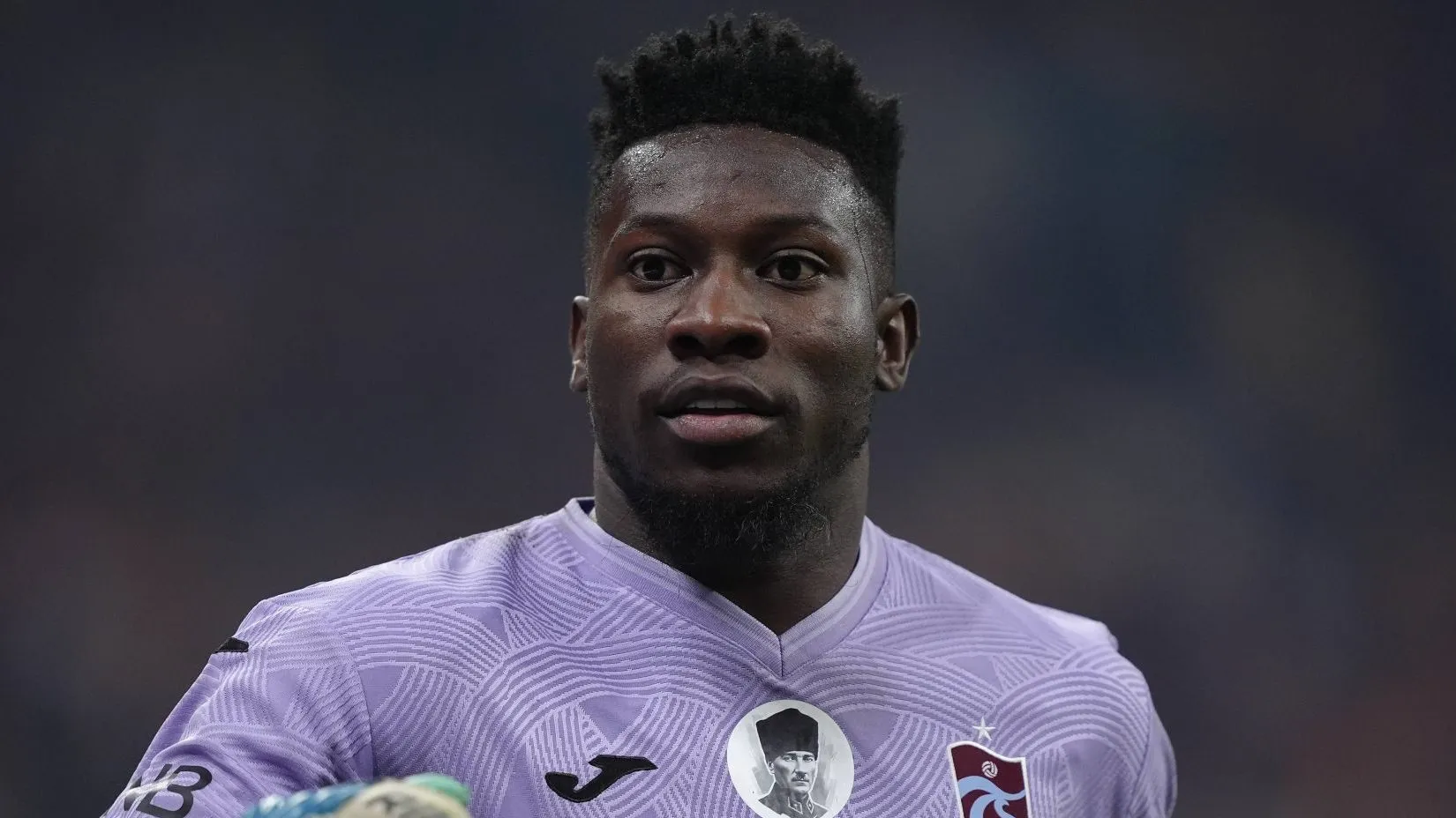 Futuro de Onana vira dilema, e Manchester United esbarra em novo obst&aacute;culo