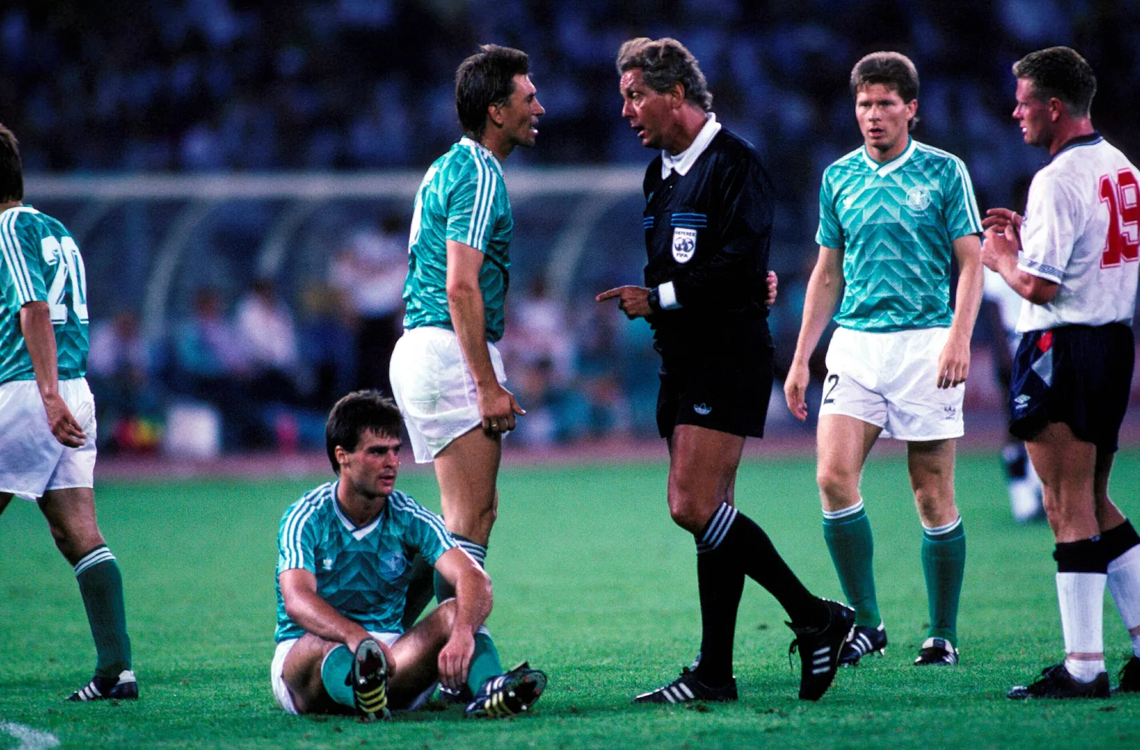 FIFA World Cup WM Weltmeisterschaft Fussball Italia 1990 Italy 1990 4 7 1990 Stadio Delle Alpi