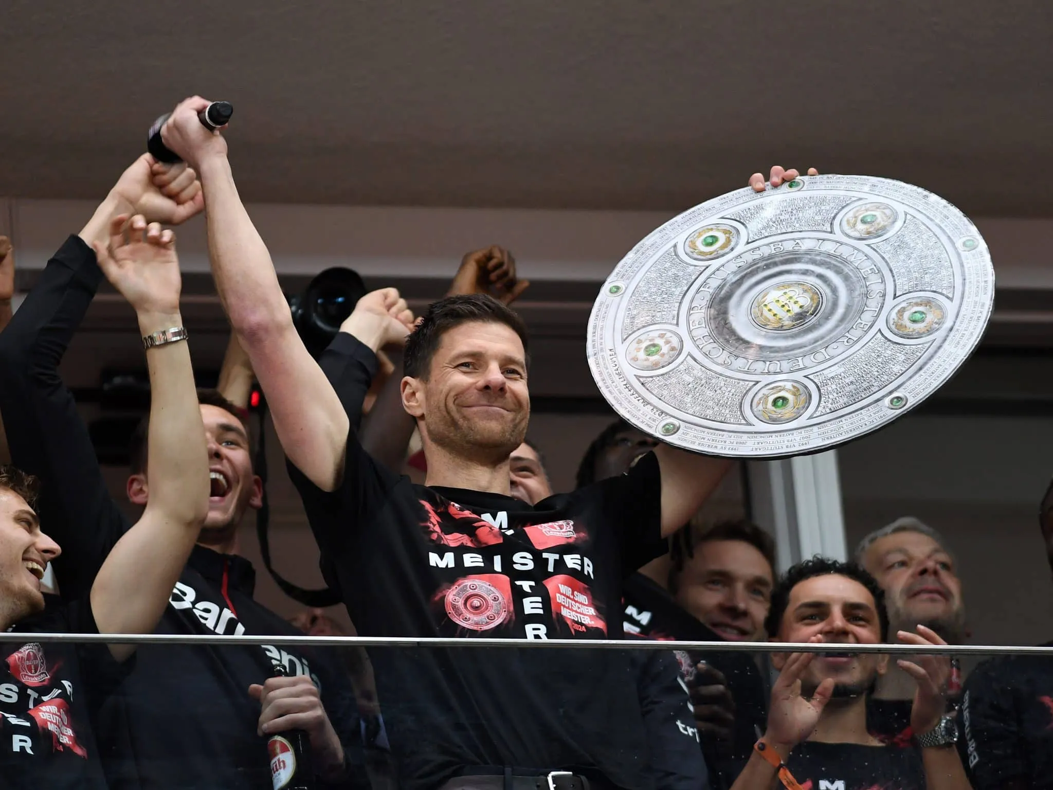 Por que o Leverkusen n&atilde;o poder&aacute; ter uma estrela de campe&atilde;o na camisa?