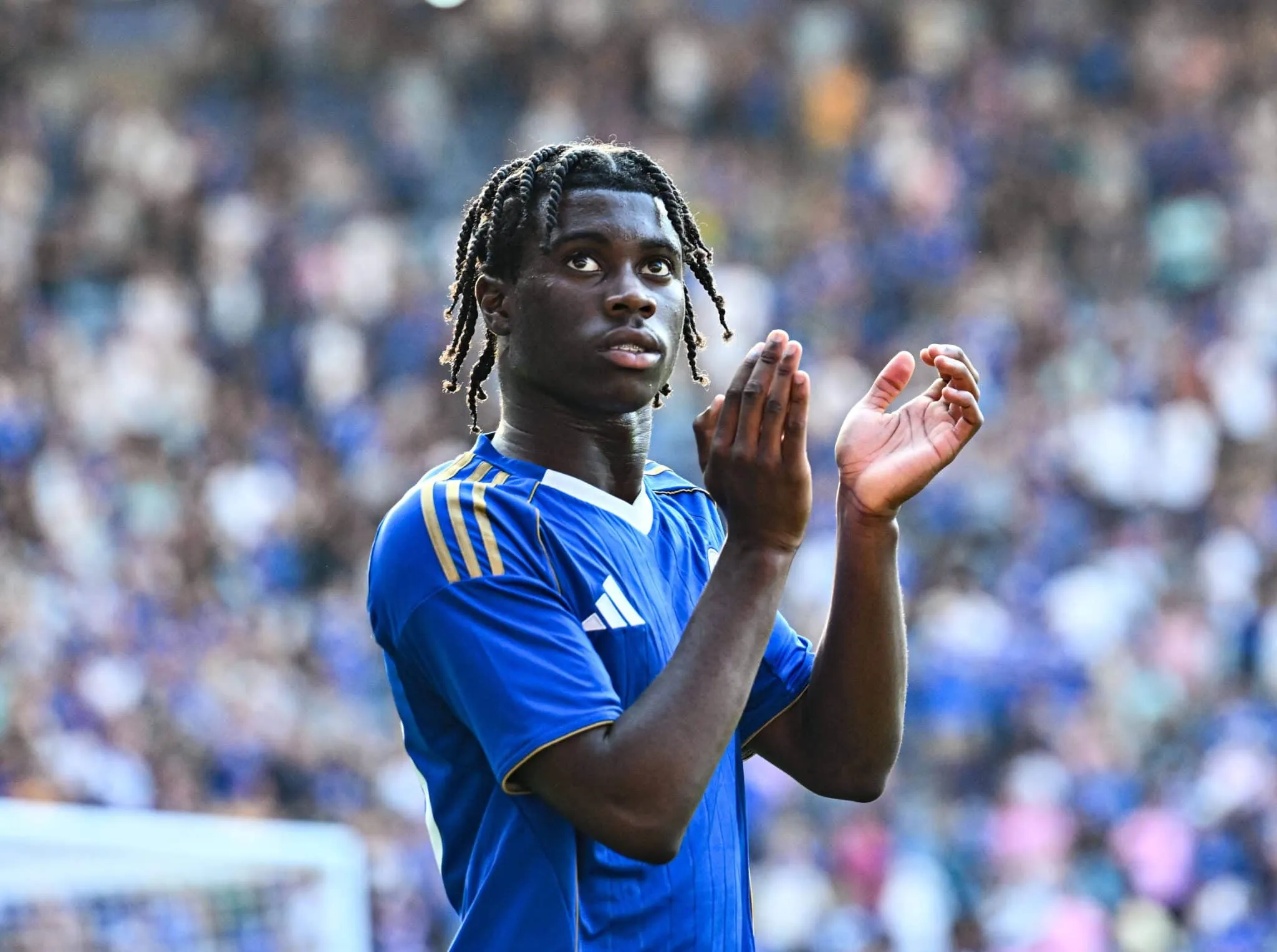 Quem &eacute; a joia monitorada por gigantes na Europa que superou recorde de Jude Bellingham