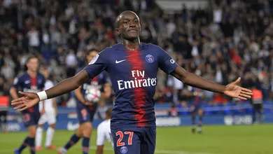Sem Neymar e Mbapp&eacute;, foi Diaby, garoto parisiense da base do PSG, que brilhou contra Saint-&Eacute;tienne