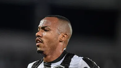 LDU ofusca estreia de Artur Jorge e Botafogo se complica na Libertadores