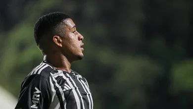 Depois de artilheiro, camisa 10 da base pode ser mais um a deixar o Atl&eacute;tico-MG sem chances no profissional