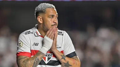 Luciano deixa d&uacute;vida na cabe&ccedil;a de Zubeld&iacute;a para decis&atilde;o do S&atilde;o Paulo na Libertadores