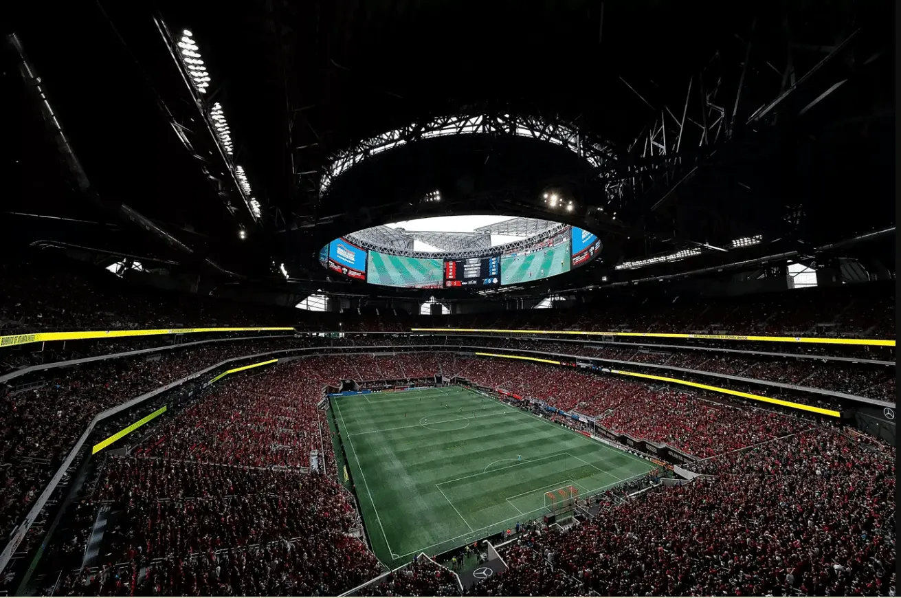 Est&aacute;dio Mercedes-Benz, em Atlanta, &eacute; climatizado e foi utilizado no Mundial de Clubes (Foto: Fifa/Divulga&ccedil;&atilde;o)