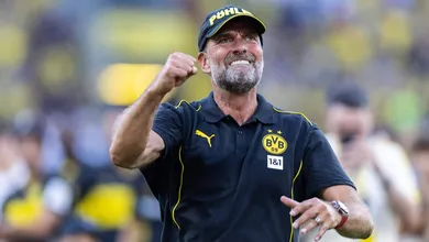 Muitos gols e est&aacute;dio lotado: como foi retorno de Klopp ao Borussia Dortmund