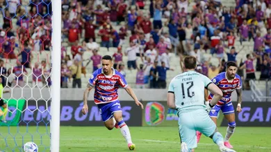 Botafogo fica s&oacute; no empate com o Fortaleza e n&atilde;o depende mais s&oacute; de si para ser campe&atilde;o