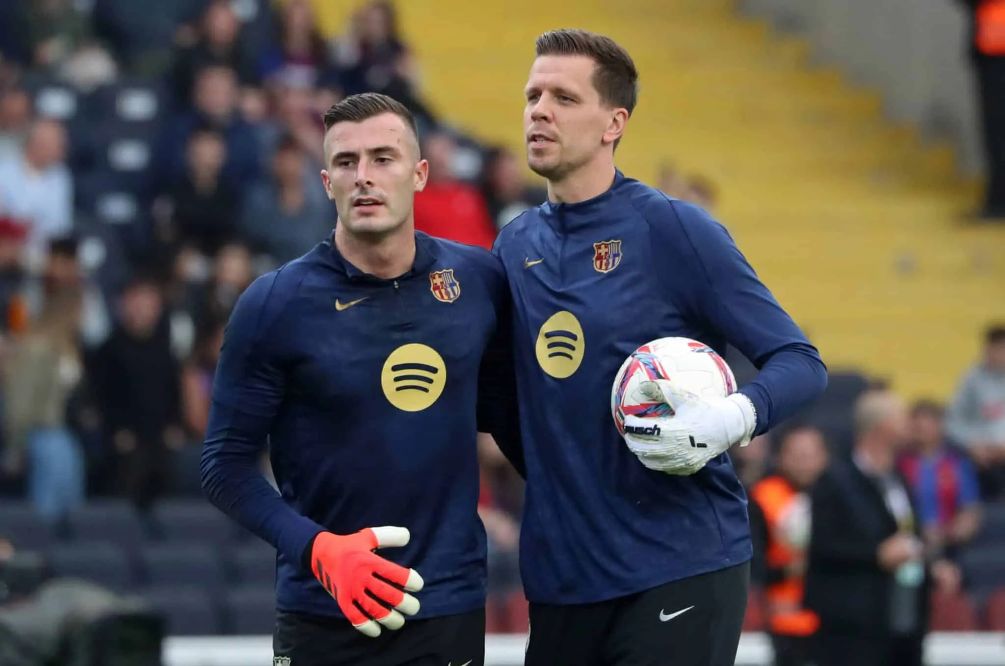 Por que Barcelona deseja renova&ccedil;&atilde;o de goleiro que sequer estreou pelo clube?