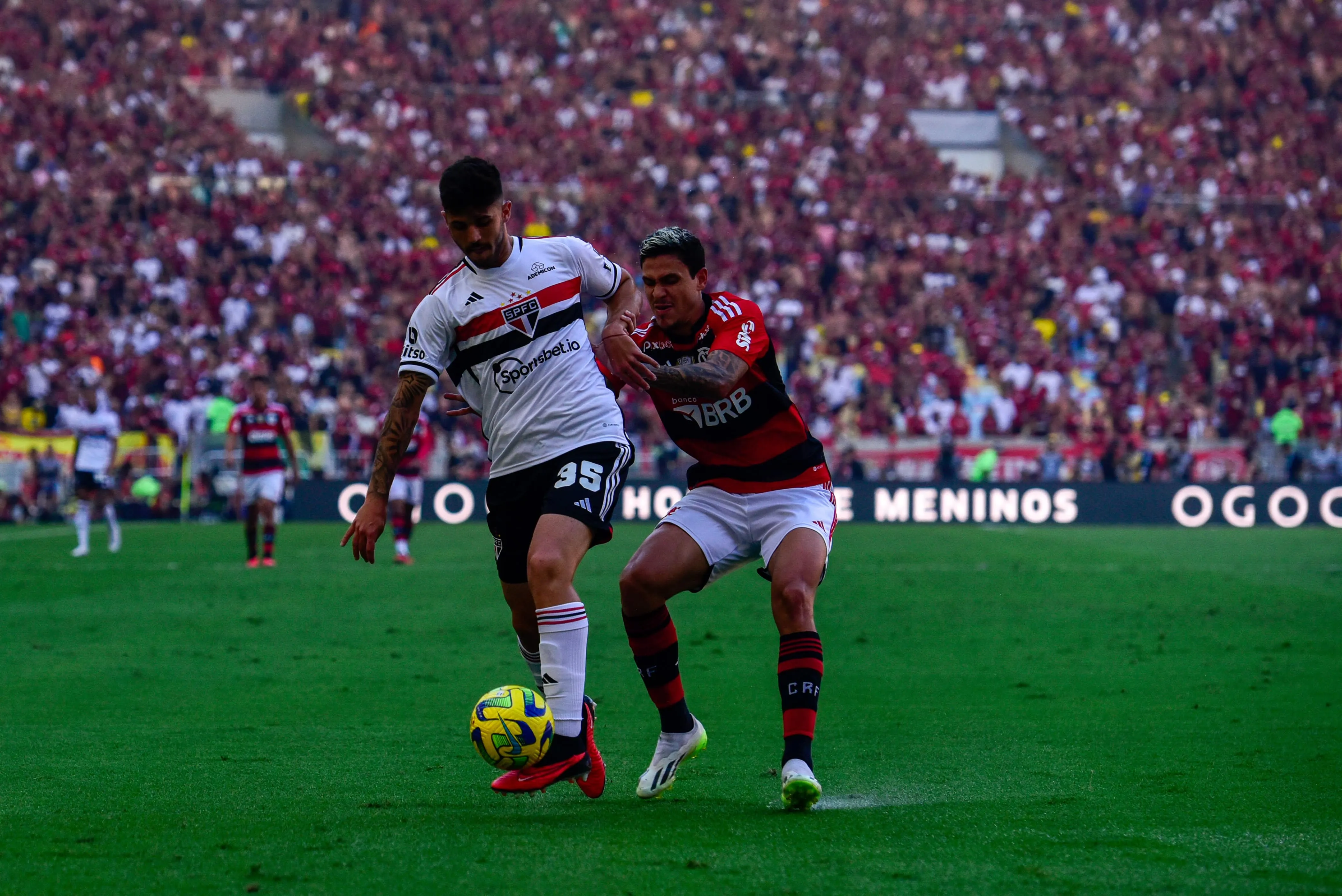 Flamengo e S&atilde;o Paulo reeditam final da Copa do Brasil em momentos muito diferentes