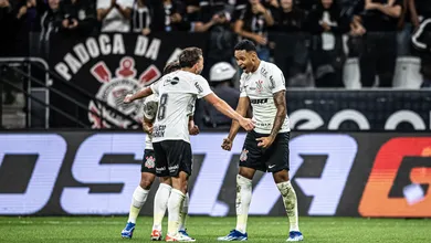 Arthur Sousa d&aacute; show na Arena e Corinthians bate Novorizontino para (finalmente) voltar &agrave; final da Copinha