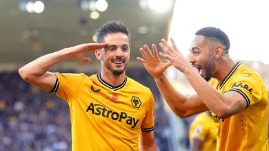 Wolves acreditam at&eacute; o fim e arrancam virada nos acr&eacute;scimos contra o Tottenham