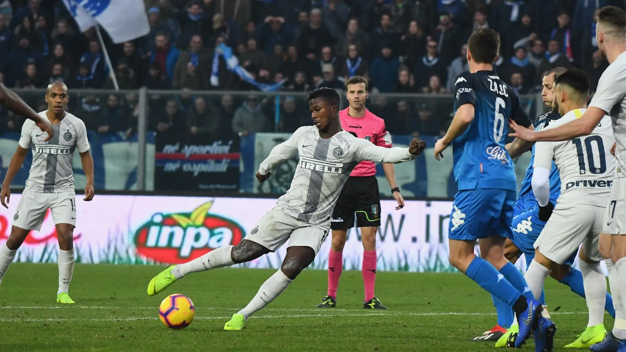 Gol de Bald&eacute; contra o Empoli d&aacute; primeira vit&oacute;ria fora de casa &agrave; Inter depois de dois meses