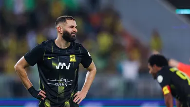 Goleada para time de CR7 aumenta press&atilde;o da torcida do Al-Ittihad sobre Benzema, que apaga as redes sociais