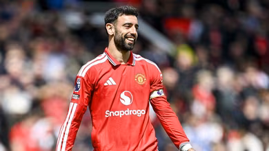 Dupla superada por Bruno Fernandes em recorde mostra dimens&atilde;o do meia no United e na liga
