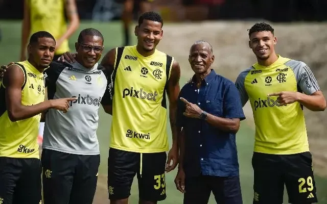 Lorran e Victor Hugo s&atilde;o lados distintos da mesma moeda no Flamengo