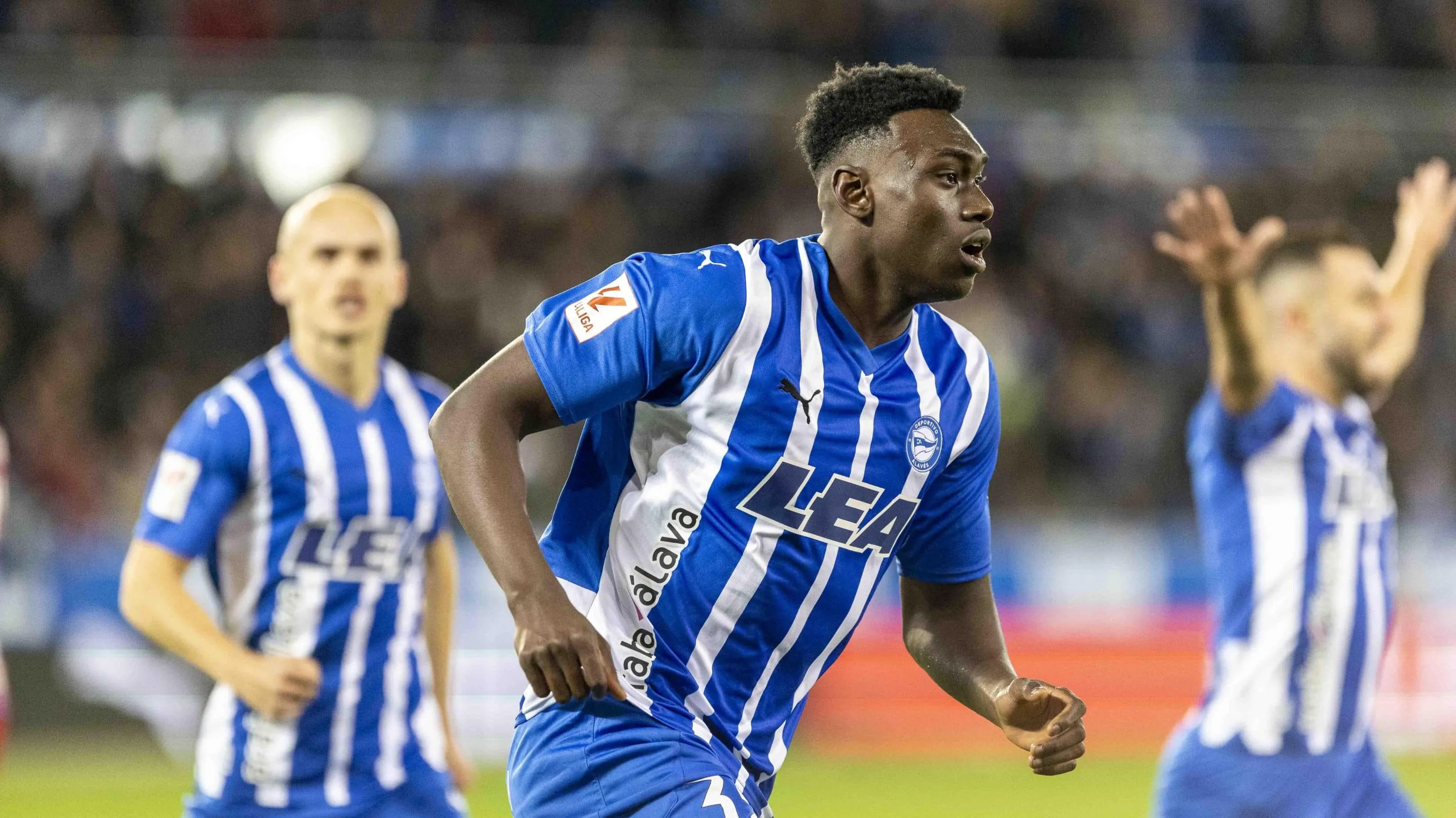 Samu Omorodion levou a lei do ex a outro patamar no atropelo do Alav&eacute;s contra o Granada