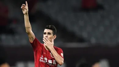 Oscar faz torcida do S&atilde;o Paulo sonhar, mas ter&aacute; que superar dois problemas em 2025