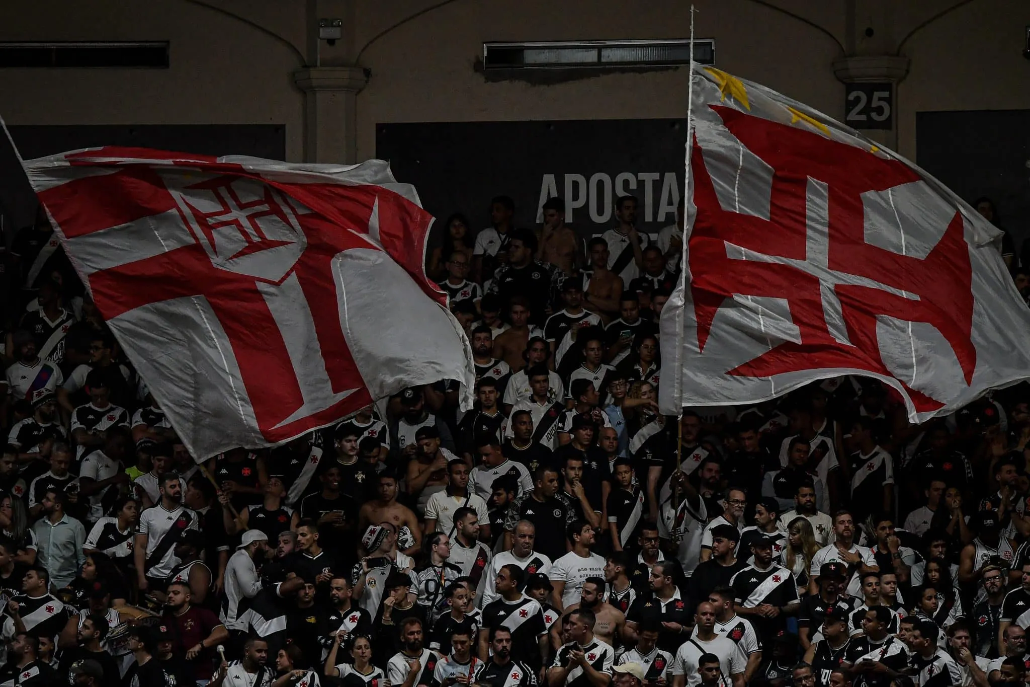 S&atilde;o Janu&aacute;rio ou Maracan&atilde;? Vasco vive dilema na Copa do Brasil, mas torcida tem o seu preferido