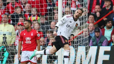 Antony &eacute; decisivo para o Manchester United vencer Nottingham Forest e assumir terceira posi&ccedil;&atilde;o