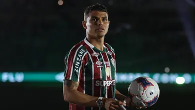 De camarote, Thiago Silva v&ecirc; derrota do Fluminense, vaias, xingamentos e briga no Maracan&atilde;
