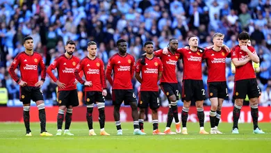 Manchester United precisa dos p&ecirc;naltis para evitar vexame hist&oacute;rico na Copa da Inglaterra