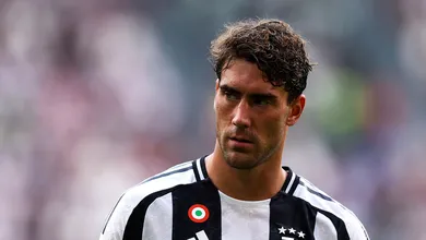Por que o camisa 9 da Juventus ainda n&atilde;o desencantou com Thiago Motta