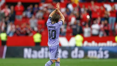 Em meio &agrave; reconstru&ccedil;&atilde;o, Modric garante mais continuidade ao meio do Real Madrid