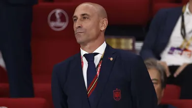 Rubiales coagiu funcion&aacute;ria da federa&ccedil;&atilde;o espanhola para obter declara&ccedil;&otilde;es falsas, diz jornal