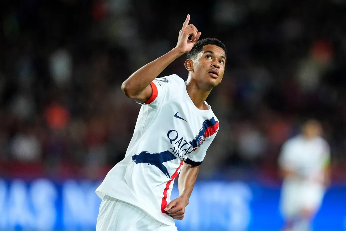 Senny Mayulu PSG