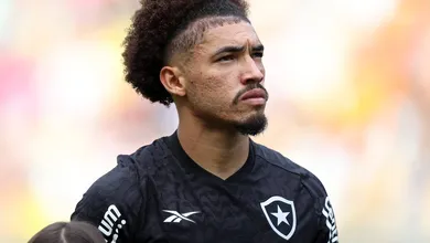Botafogo busca corrigir falha da Era Lage para chegar ao t&iacute;tulo do Brasileir&atilde;o