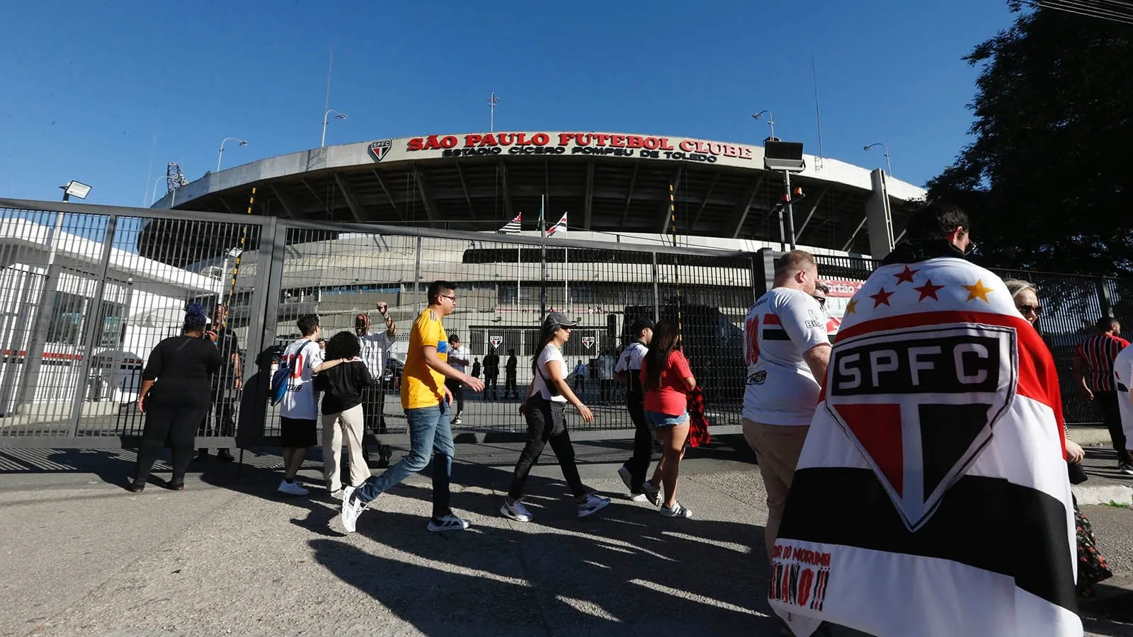 Morumbi resiste como reduto &ldquo;raiz&rdquo; de futebol e faz S&atilde;o Paulo se orgulhar&nbsp;de&nbsp;ser&nbsp;popular