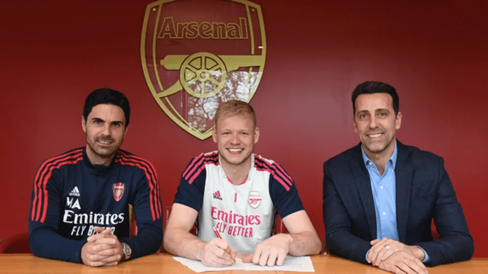 Refor&ccedil;o pouco badalado, mas hoje um dos pilares do time, Aaron Ramsdale renova com o Arsenal