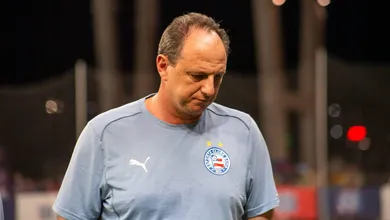 Ceni aposta alto, Bahia n&atilde;o responde em campo e se complica na Sul-Americana