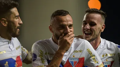 Fortaleza d&aacute; show no primeiro tempo e volta com uma baita vit&oacute;ria sobre o Am&eacute;rica