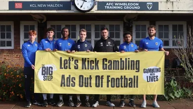 AFC Wimbledon adere campanha que tenta proibir publicidade de apostas no futebol ingl&ecirc;s