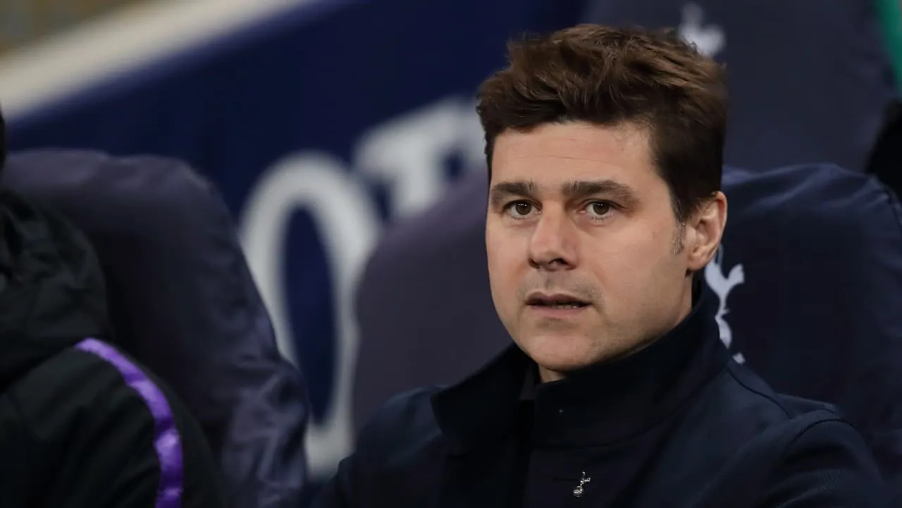 Pochettino &eacute; elogiado pelos comentaristas, mas t&eacute;cnico do Tottenham d&aacute; cr&eacute;dito aos jogadores