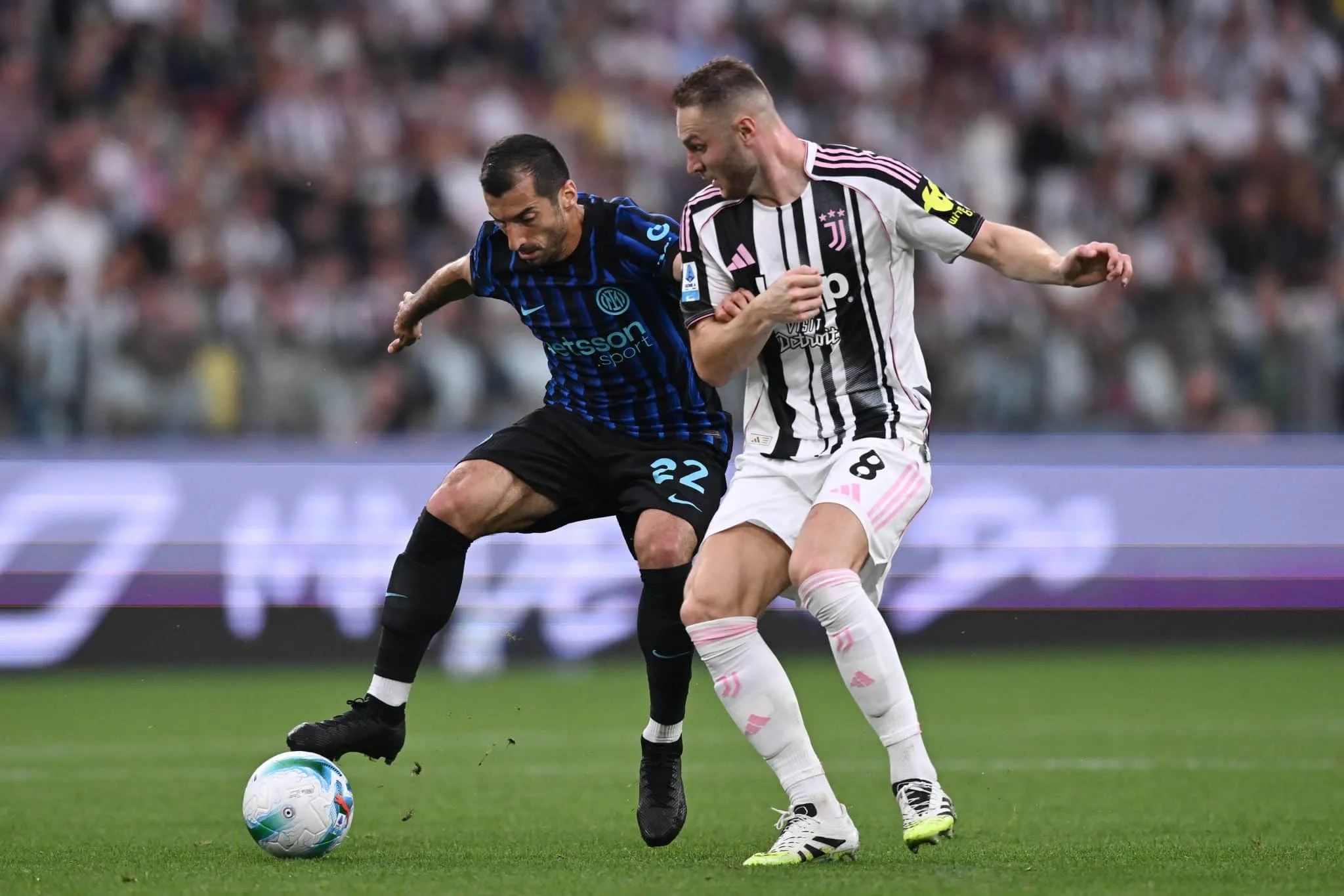 Juventus e Internazionale brindam ao futebol com jogo de incr&iacute;veis sete gols