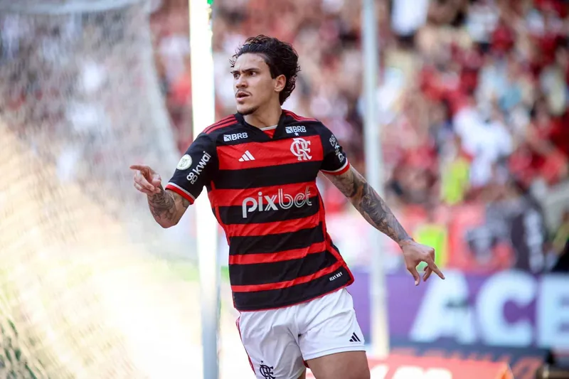 Pedro, do Flamengo, conseguiu uma nota 10 no Sofascore ap&oacute;s marcar um hat-trick e outras coisas mais