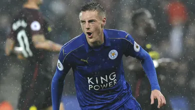 Leicester jogou como o campe&atilde;o que ainda &eacute; para estra&ccedil;alhar o Manchester City
