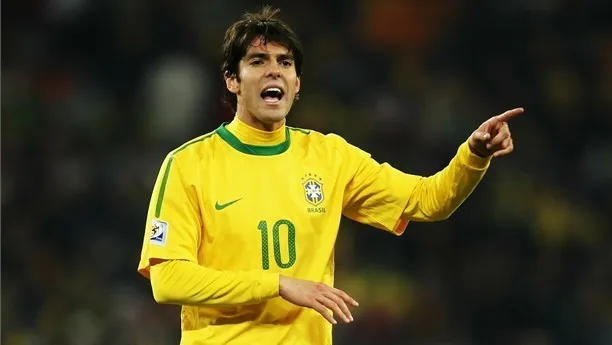 Kak&aacute; era o grande nome do Brasil na Copa do Mundo de 2010