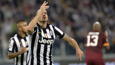 Em jogo quente, quem decidiu o duelo entre Juventus e Roma foi um gola&ccedil;o de Bonucci