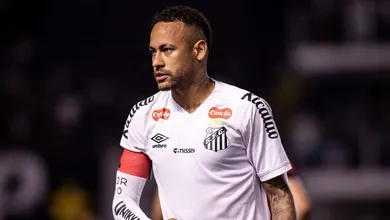 H&aacute; quanto tempo o Santos n&atilde;o atuava sem patrocinador m&aacute;ster?
