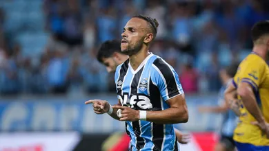 &lsquo;Quero que melhore&rsquo;: Sinceridade de Braithwaite &eacute; exaltada em vit&oacute;ria do Gr&ecirc;mio