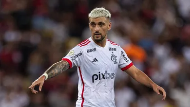 Falas de presidente do Pe&ntilde;arol sobre trio uruguaio irritam torcida do Flamengo