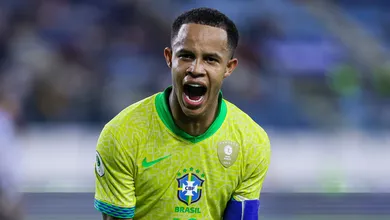 Sele&ccedil;&atilde;o sub-20 finalmente estreia no Sul-Americano e quarteto da base do Corinthians decide