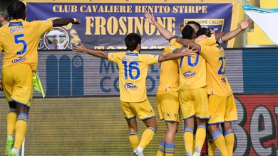 Surpresa do come&ccedil;o da Serie A, Frosinone saiu de 0 x 2 para vencer o Sassuolo