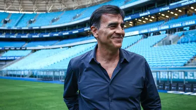 Gr&ecirc;mio fecha com refor&ccedil;os, mas segue sem atender pedido mais urgente de Quinteros